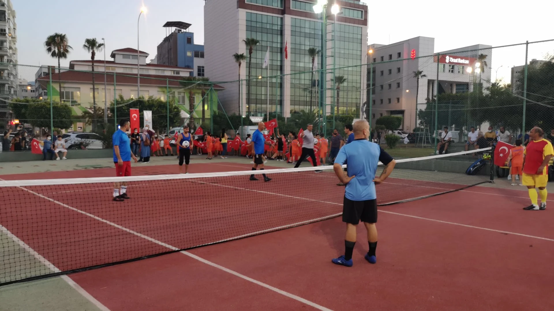 İSKENDERUN BELEDİYESİ AYAK TENİSİ ( FUTNET) TURNUVASI BAŞLADI